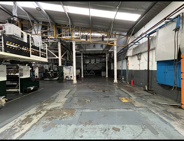 1,100M² WAREHOUSE FOR SALE IN UMGENI BUSINESS PARK